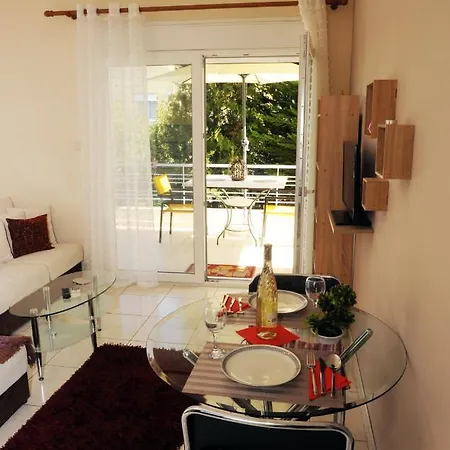Sunny Family Apartament Nea Iraklitsa