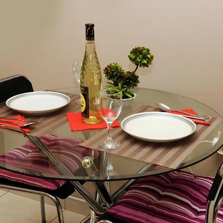 Sunny Family Apartament Nea Iraklitsa